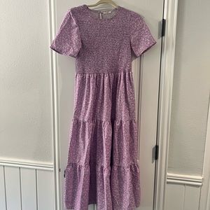 HENLY Adella Smocked Maxi Floral Dress in Lilac Size Large